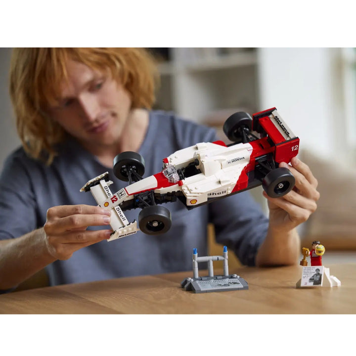 McLaren F1™ Team MP4/4 & Ayrton Senna F1™ LEGO 1:18 Scale Model Car - White