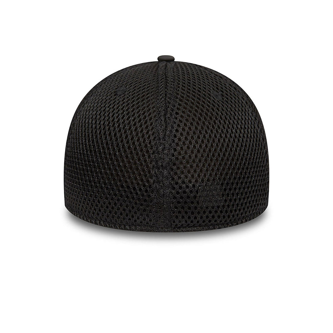 Manchester United FC Holographic 39THIRTY Stretch Fit Men's Cap - Black