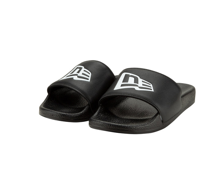 Sandalias tipo chanclas para hombre AX20 de la marca NEW ERA® - Blanco y negro