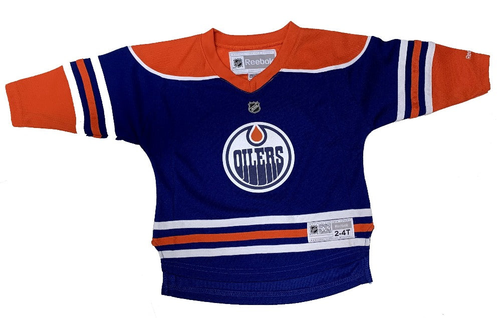 Sacha on X: Got my child size Oilers jersey on for the game