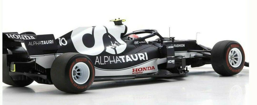 Pierre Gasly AlphaTauri Azerbaïdjan GP 2021 1:43 Spark Scale Model - Diecast - Bleu et Blanc