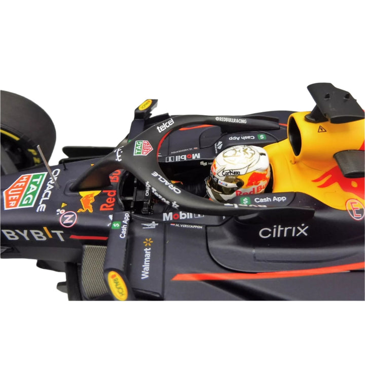 Oracle Red Bull Racing 1:18 RB18 Max Verstappen Saudi Arabian GP Minichamps Model Car - Blue