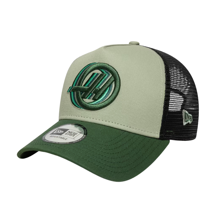 2026 Haas F1™ Team New Era Trucker Cap - Green/Beige