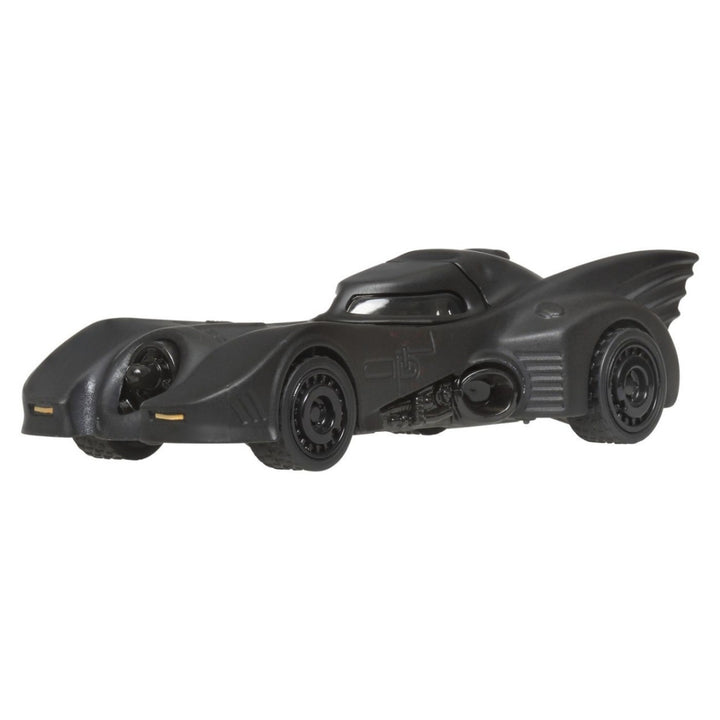 Batimóvil Hot Wheels Pull-Back Speeders Night Burnerz, escala 1:43, color negro