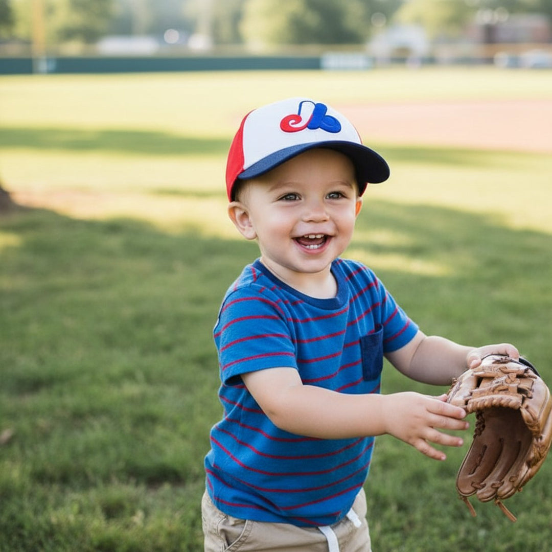 Child aged 1 to 2 years old wearing a Montreal Expos baseball blue, red and white by New Era