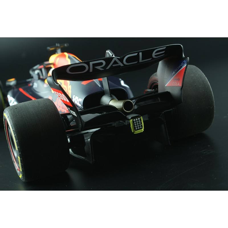 Oracle Red Bull Racing 1:18 RB18 Max Verstappen Winner 2022 Miami GP -  Minichamps - Accessories