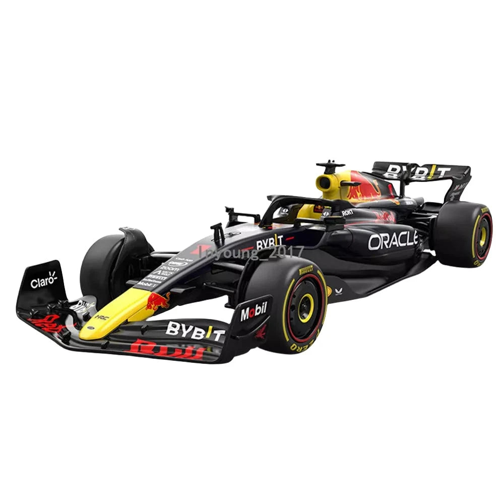 Red Bull Racing F1™ Youth Fan Bundle - Cap & RB19 Model Car (1:43 Scale)