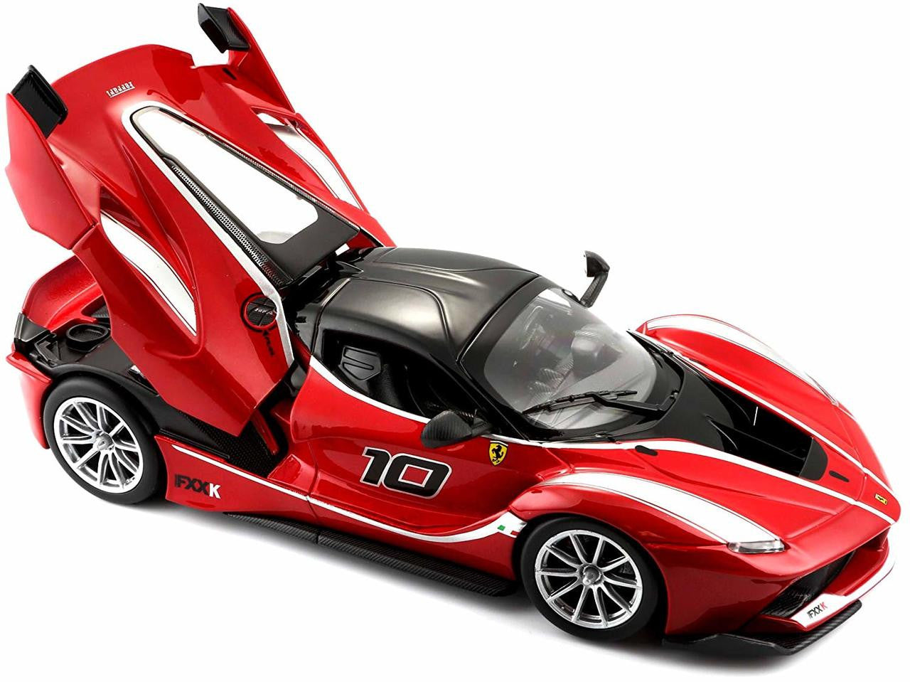 Bburago 1:18 Scale Race ＆ Play Ferrari FXX K EVO Die Cast Vehicle-